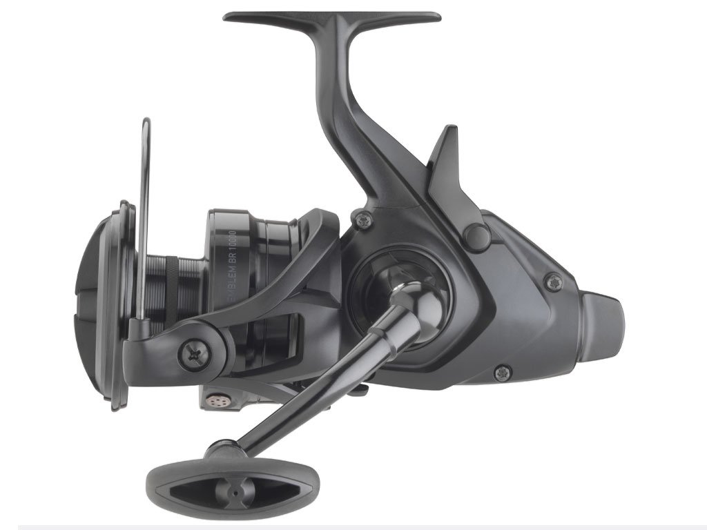 D22e Daiwa 22 Emblem BR 10000 rola